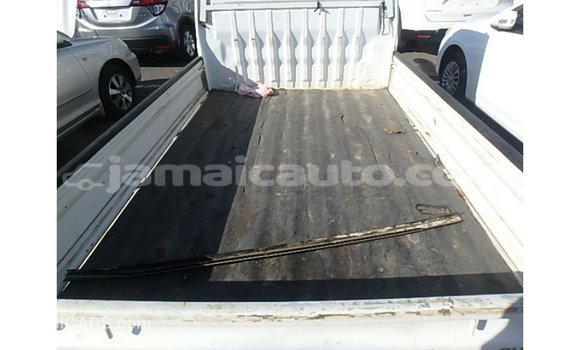 Buy Import Suzuki Carry White Truck in Import - Dubai in Clarendon Buy Import Suzuki Carry White Truck in Import - Dubai in Clarendon