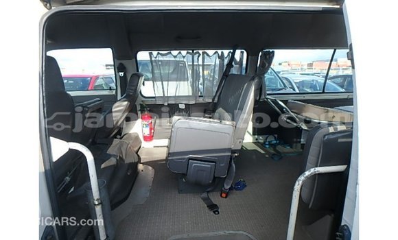 Buy Import Nissan Caravan White Car in Import - Dubai in Clarendon Buy Import Nissan Caravan White Car in Import - Dubai in Clarendon