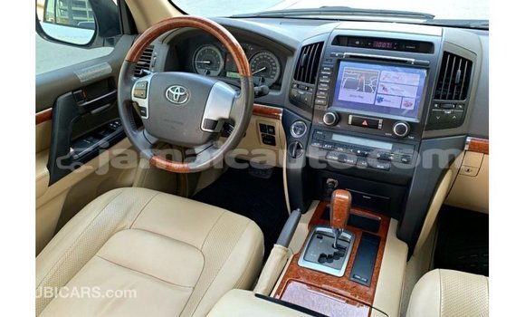 Buy Import Toyota Land Cruiser White Car in Import - Dubai in Clarendon Buy Import Toyota Land Cruiser White Car in Import - Dubai in Clarendon