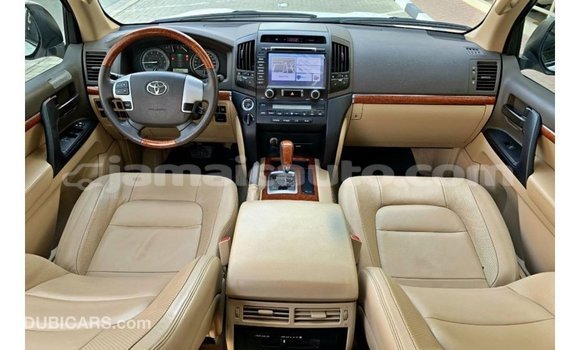 Buy Import Toyota Land Cruiser White Car in Import - Dubai in Clarendon Buy Import Toyota Land Cruiser White Car in Import - Dubai in Clarendon