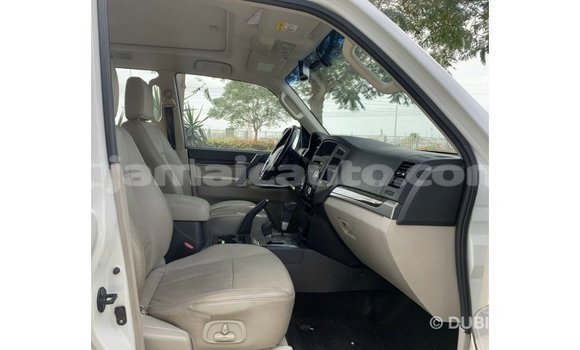 Buy Import Mitsubishi Pajero White Car in Import - Dubai in Clarendon Buy Import Mitsubishi Pajero White Car in Import - Dubai in Clarendon