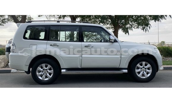 Buy Import Mitsubishi Pajero White Car in Import - Dubai in Clarendon Buy Import Mitsubishi Pajero White Car in Import - Dubai in Clarendon