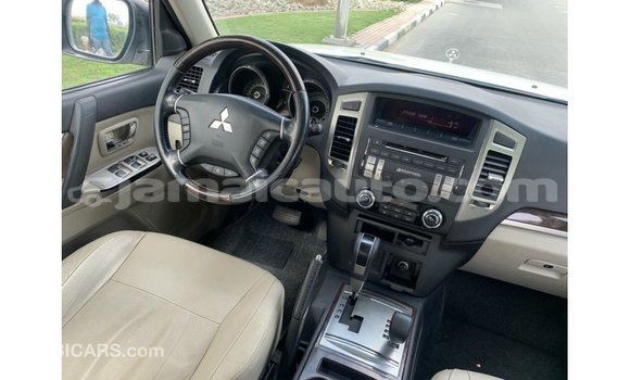 Buy Import Mitsubishi Pajero White Car in Import - Dubai in Clarendon Buy Import Mitsubishi Pajero White Car in Import - Dubai in Clarendon