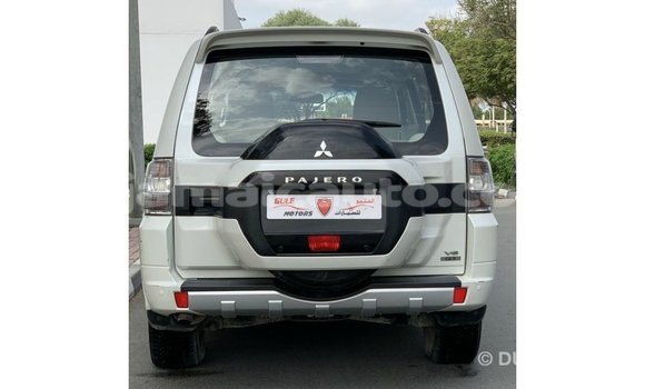 Buy Import Mitsubishi Pajero White Car in Import - Dubai in Clarendon Buy Import Mitsubishi Pajero White Car in Import - Dubai in Clarendon