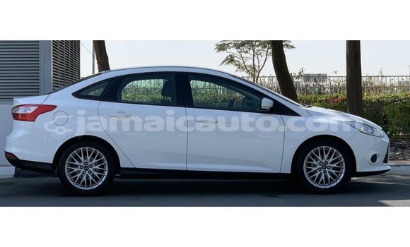 Buy Import Ford Focus White Car in Import - Dubai in Clarendon Buy Import Ford Focus White Car in Import - Dubai in Clarendon