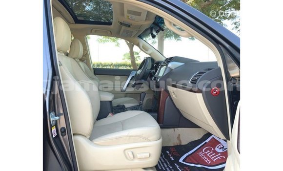 Acheter Import Voiture Toyota Prado Autre à Import - Dubai, Clarendon Acheter Import Voiture Toyota Prado Autre à Import - Dubai, Clarendon