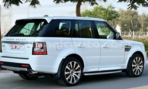 Acheter Import Voiture Land Rover Range Rover Blanc à Import - Dubai, Clarendon Acheter Import Voiture Land Rover Range Rover Blanc à Import - Dubai, Clarendon