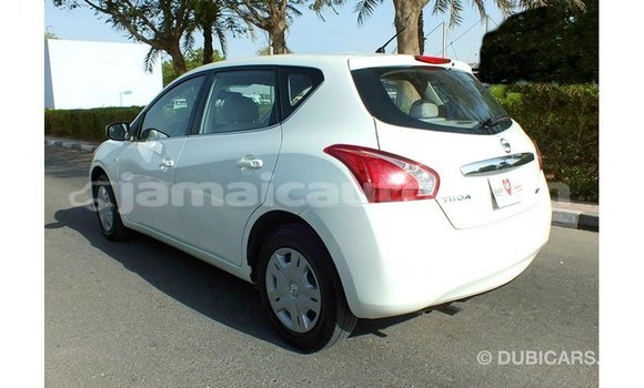 Buy Import Nissan Tiida White Car in Import - Dubai in Clarendon Buy Import Nissan Tiida White Car in Import - Dubai in Clarendon