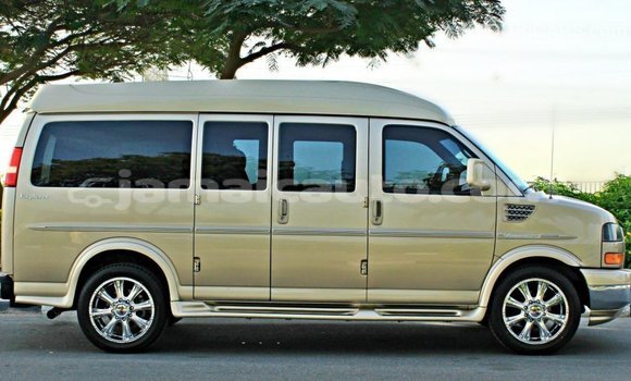 Buy Import GMC Acadia Other Car in Import - Dubai in Clarendon Buy Import GMC Acadia Other Car in Import - Dubai in Clarendon