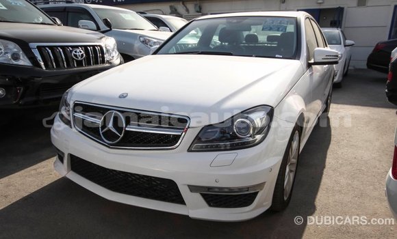 Buy Import Mercedes-Benz 200 White Car in Import - Dubai in Clarendon Buy Import Mercedes-Benz 200 White Car in Import - Dubai in Clarendon
