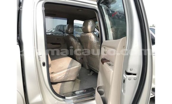 Buy Import Toyota Hilux Other Car in Import - Dubai in Clarendon Buy Import Toyota Hilux Other Car in Import - Dubai in Clarendon