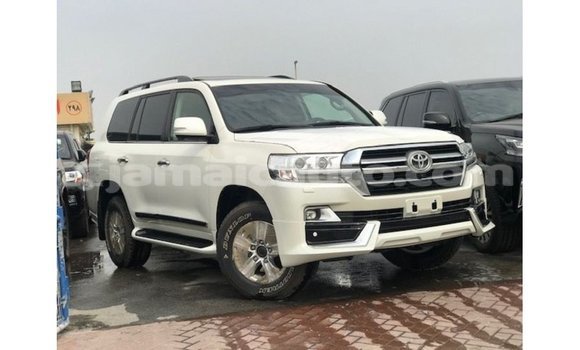 Buy Import Toyota Land Cruiser White Car in Import - Dubai in Clarendon