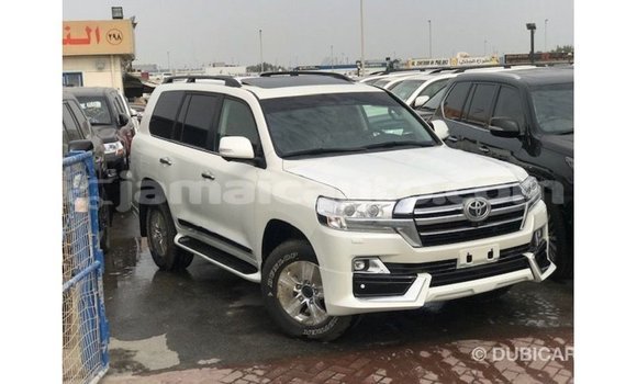 Buy Import Toyota Land Cruiser White Car in Import - Dubai in Clarendon Buy Import Toyota Land Cruiser White Car in Import - Dubai in Clarendon