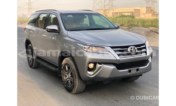Buy Import Toyota Fortuner Other Car in Import - Dubai in Clarendon Buy Import Toyota Fortuner Other Car in Import - Dubai in Clarendon