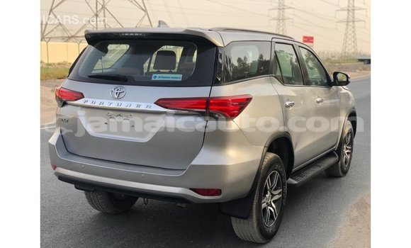 Buy Import Toyota Fortuner Other Car in Import - Dubai in Clarendon Buy Import Toyota Fortuner Other Car in Import - Dubai in Clarendon