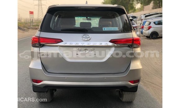 Buy Import Toyota Fortuner Other Car in Import - Dubai in Clarendon Buy Import Toyota Fortuner Other Car in Import - Dubai in Clarendon