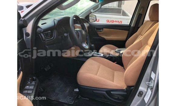 Buy Import Toyota Fortuner Other Car in Import - Dubai in Clarendon Buy Import Toyota Fortuner Other Car in Import - Dubai in Clarendon