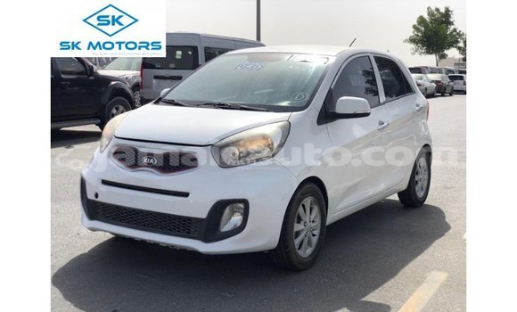 Acheter Import Voiture Kia Picanto Blanc à Import - Dubai, Clarendon Acheter Import Voiture Kia Picanto Blanc à Import - Dubai, Clarendon