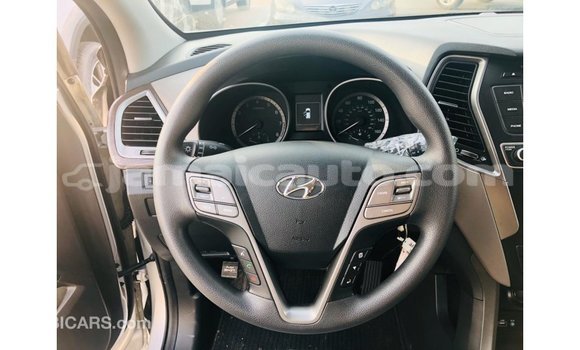Buy Import Hyundai Santa Fe Other Car in Import - Dubai in Clarendon Buy Import Hyundai Santa Fe Other Car in Import - Dubai in Clarendon