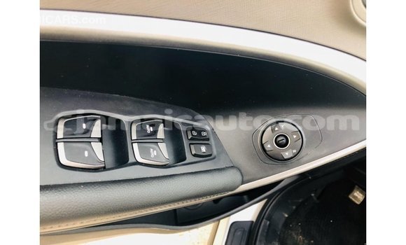 Buy Import Hyundai Santa Fe Other Car in Import - Dubai in Clarendon Buy Import Hyundai Santa Fe Other Car in Import - Dubai in Clarendon