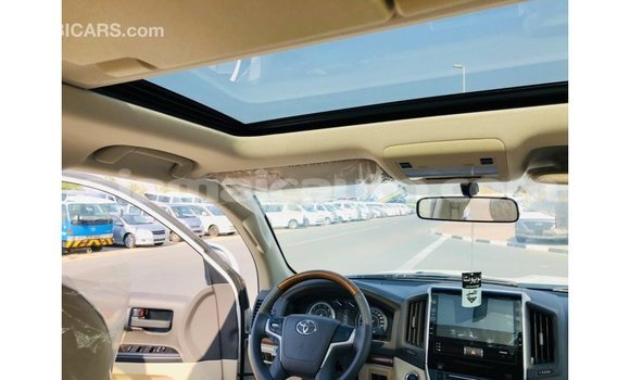 Buy Import Toyota Land Cruiser White Car in Import - Dubai in Clarendon Buy Import Toyota Land Cruiser White Car in Import - Dubai in Clarendon