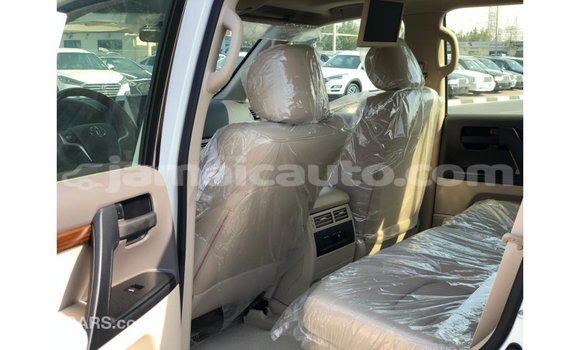 Buy Import Toyota Land Cruiser White Car in Import - Dubai in Clarendon Buy Import Toyota Land Cruiser White Car in Import - Dubai in Clarendon