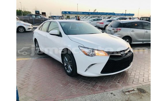 Buy Import Toyota Camry White Car in Import - Dubai in Clarendon Buy Import Toyota Camry White Car in Import - Dubai in Clarendon