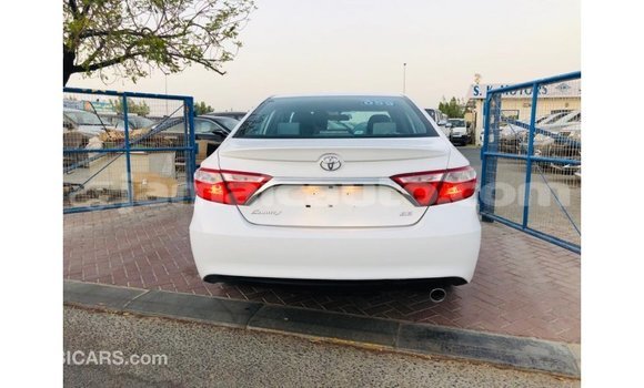 Buy Import Toyota Camry White Car in Import - Dubai in Clarendon Buy Import Toyota Camry White Car in Import - Dubai in Clarendon