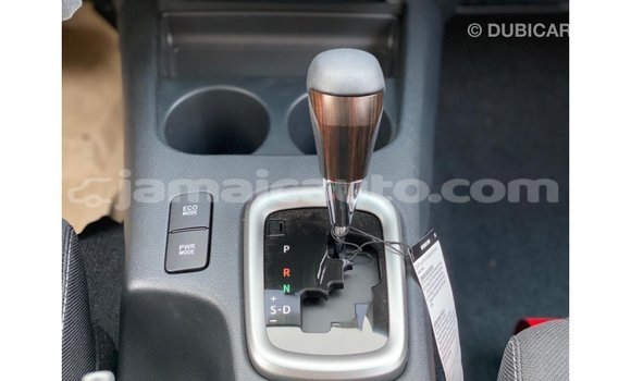 Acheter Import Voiture Toyota Hilux Blanc à Import - Dubai, Clarendon Acheter Import Voiture Toyota Hilux Blanc à Import - Dubai, Clarendon