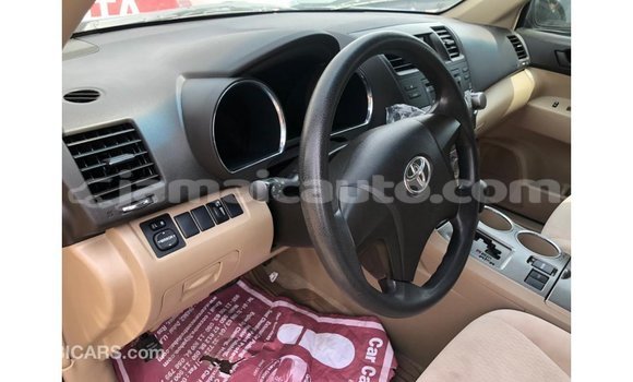 Buy Import Toyota Highlander Blue Car in Import - Dubai in Clarendon Buy Import Toyota Highlander Blue Car in Import - Dubai in Clarendon