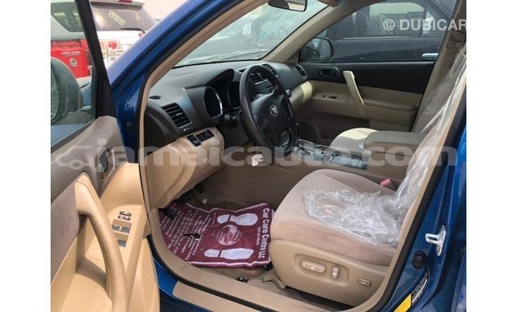 Buy Import Toyota Highlander Blue Car in Import - Dubai in Clarendon Buy Import Toyota Highlander Blue Car in Import - Dubai in Clarendon