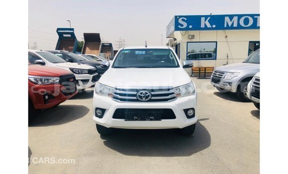 Buy Import Toyota Hilux White Car in Import - Dubai in Clarendon Buy Import Toyota Hilux White Car in Import - Dubai in Clarendon