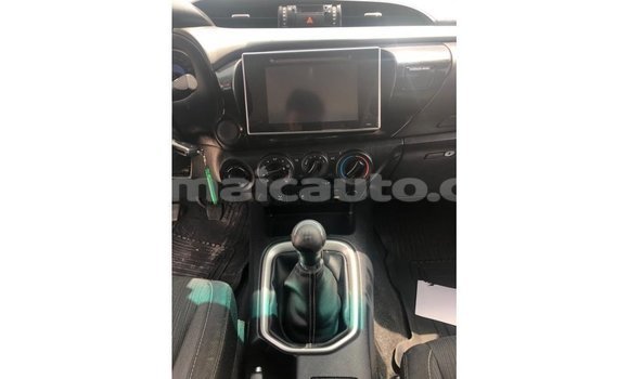 Buy Import Toyota Hilux White Car in Import - Dubai in Clarendon Buy Import Toyota Hilux White Car in Import - Dubai in Clarendon