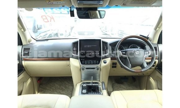 Buy Import Toyota Land Cruiser White Car in Import - Dubai in Clarendon Buy Import Toyota Land Cruiser White Car in Import - Dubai in Clarendon