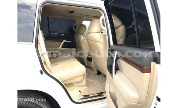 Buy Import Toyota Land Cruiser White Car in Import - Dubai in Clarendon Buy Import Toyota Land Cruiser White Car in Import - Dubai in Clarendon