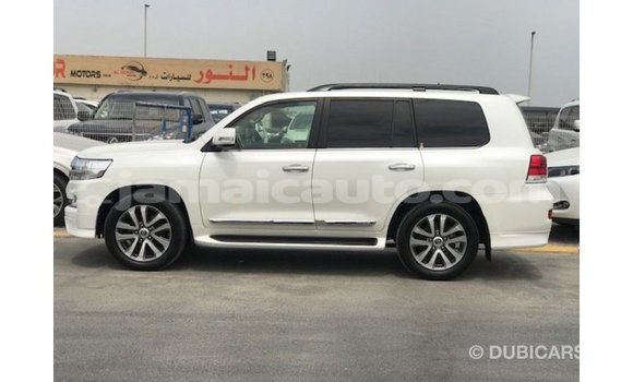 Buy Import Toyota Land Cruiser White Car in Import - Dubai in Clarendon Buy Import Toyota Land Cruiser White Car in Import - Dubai in Clarendon