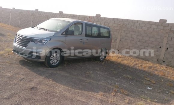 Acheter Import Voiture Hyundai Accent Marron à Import - Dubai, Clarendon Acheter Import Voiture Hyundai Accent Marron à Import - Dubai, Clarendon