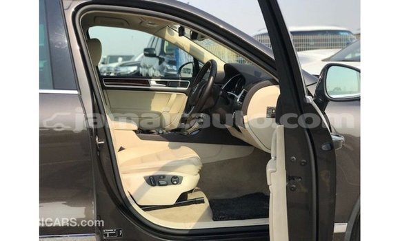 Buy Import Volkswagen Touareg Brown Car in Import - Dubai in Clarendon Buy Import Volkswagen Touareg Brown Car in Import - Dubai in Clarendon