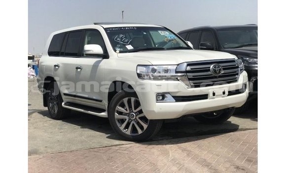 Buy Import Toyota Land Cruiser White Car in Import - Dubai in Clarendon