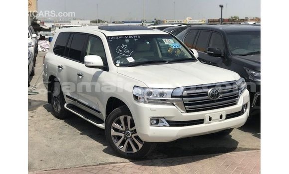 Buy Import Toyota Land Cruiser White Car in Import - Dubai in Clarendon Buy Import Toyota Land Cruiser White Car in Import - Dubai in Clarendon