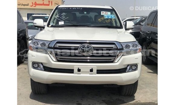 Buy Import Toyota Land Cruiser White Car in Import - Dubai in Clarendon Buy Import Toyota Land Cruiser White Car in Import - Dubai in Clarendon