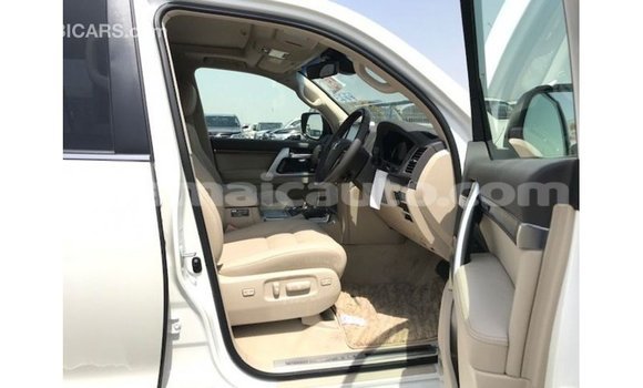 Buy Import Toyota Land Cruiser White Car in Import - Dubai in Clarendon Buy Import Toyota Land Cruiser White Car in Import - Dubai in Clarendon