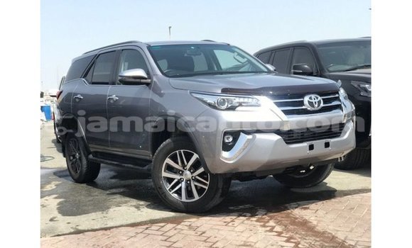 Buy Import Toyota Fortuner Other Car in Import - Dubai in Clarendon Buy Import Toyota Fortuner Other Car in Import - Dubai in Clarendon