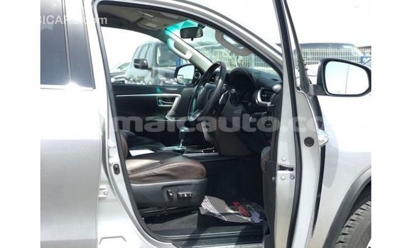 Buy Import Toyota Fortuner Other Car in Import - Dubai in Clarendon Buy Import Toyota Fortuner Other Car in Import - Dubai in Clarendon