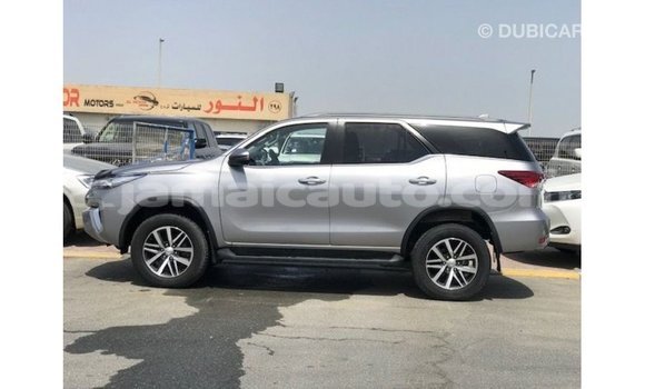 Buy Import Toyota Fortuner Other Car in Import - Dubai in Clarendon Buy Import Toyota Fortuner Other Car in Import - Dubai in Clarendon