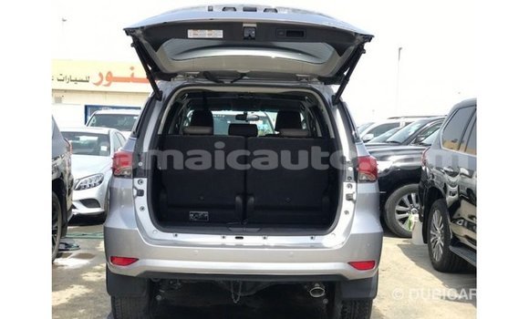 Buy Import Toyota Fortuner Other Car in Import - Dubai in Clarendon Buy Import Toyota Fortuner Other Car in Import - Dubai in Clarendon