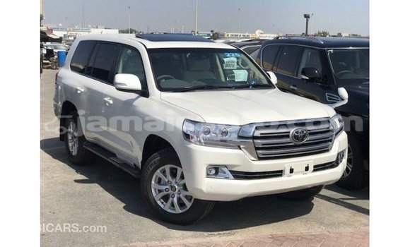 Buy Import Toyota Land Cruiser White Car in Import - Dubai in Clarendon Buy Import Toyota Land Cruiser White Car in Import - Dubai in Clarendon