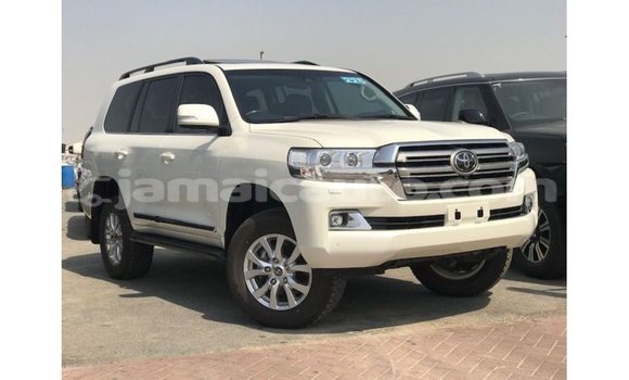 Buy Import Toyota Land Cruiser White Car in Import - Dubai in Clarendon Buy Import Toyota Land Cruiser White Car in Import - Dubai in Clarendon