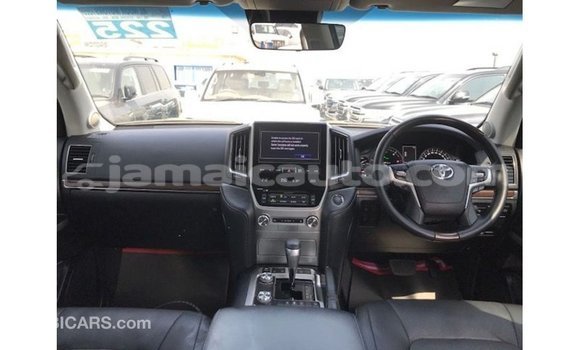 Buy Import Toyota Land Cruiser White Car in Import - Dubai in Clarendon Buy Import Toyota Land Cruiser White Car in Import - Dubai in Clarendon