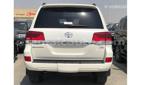 Buy Import Toyota Land Cruiser White Car in Import - Dubai in Clarendon Buy Import Toyota Land Cruiser White Car in Import - Dubai in Clarendon